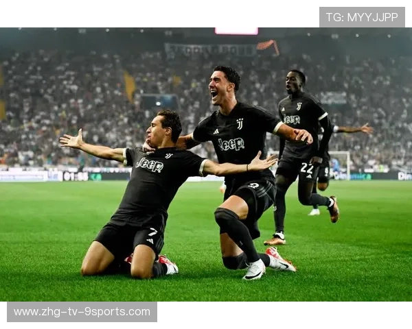 尤文弗拉霍维奇转身抽射门将无力阻挡——速度与技艺在瞬间交汇